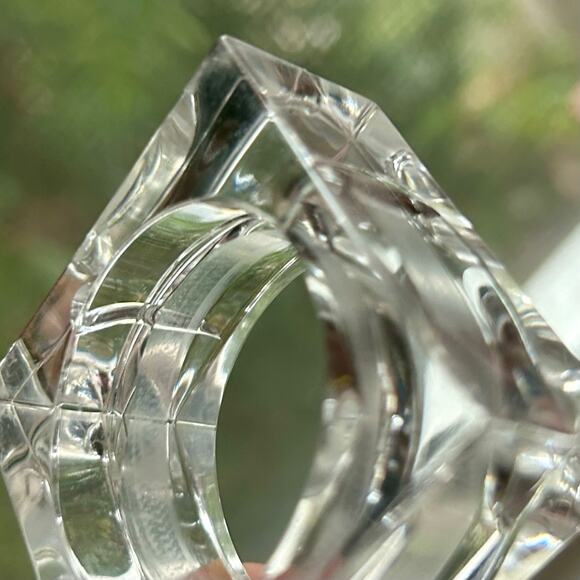 Vintage Lucite Square Napkin Rings – Set of 6 – 2” x 2” Modern Clear Holders - Picture 8 of 11